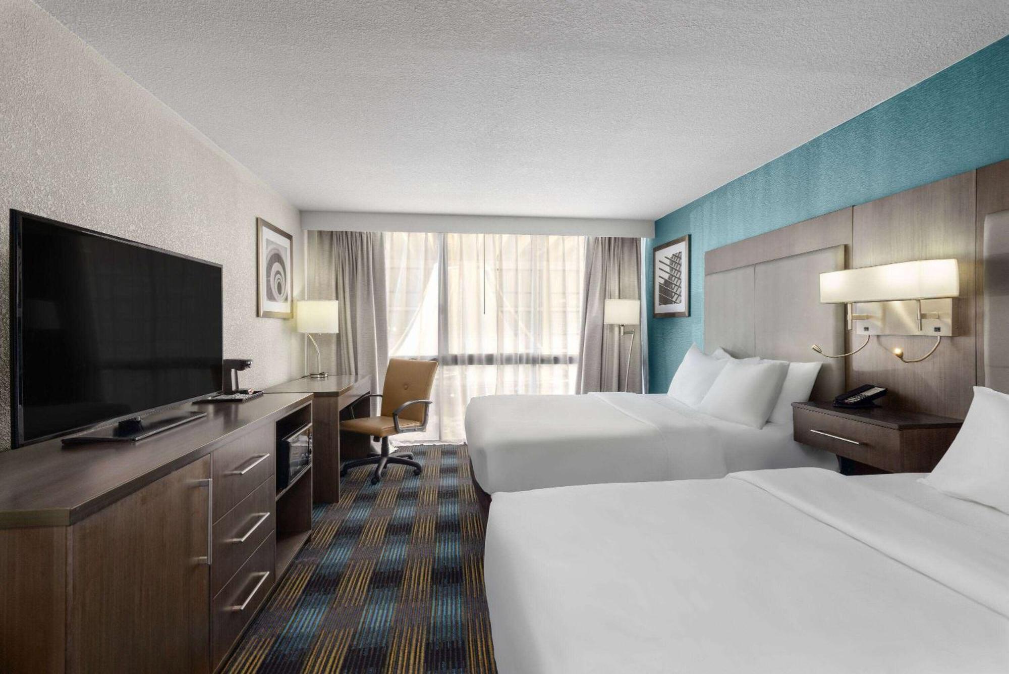 Wingate By Wyndham Kansas City Ngoại thất bức ảnh