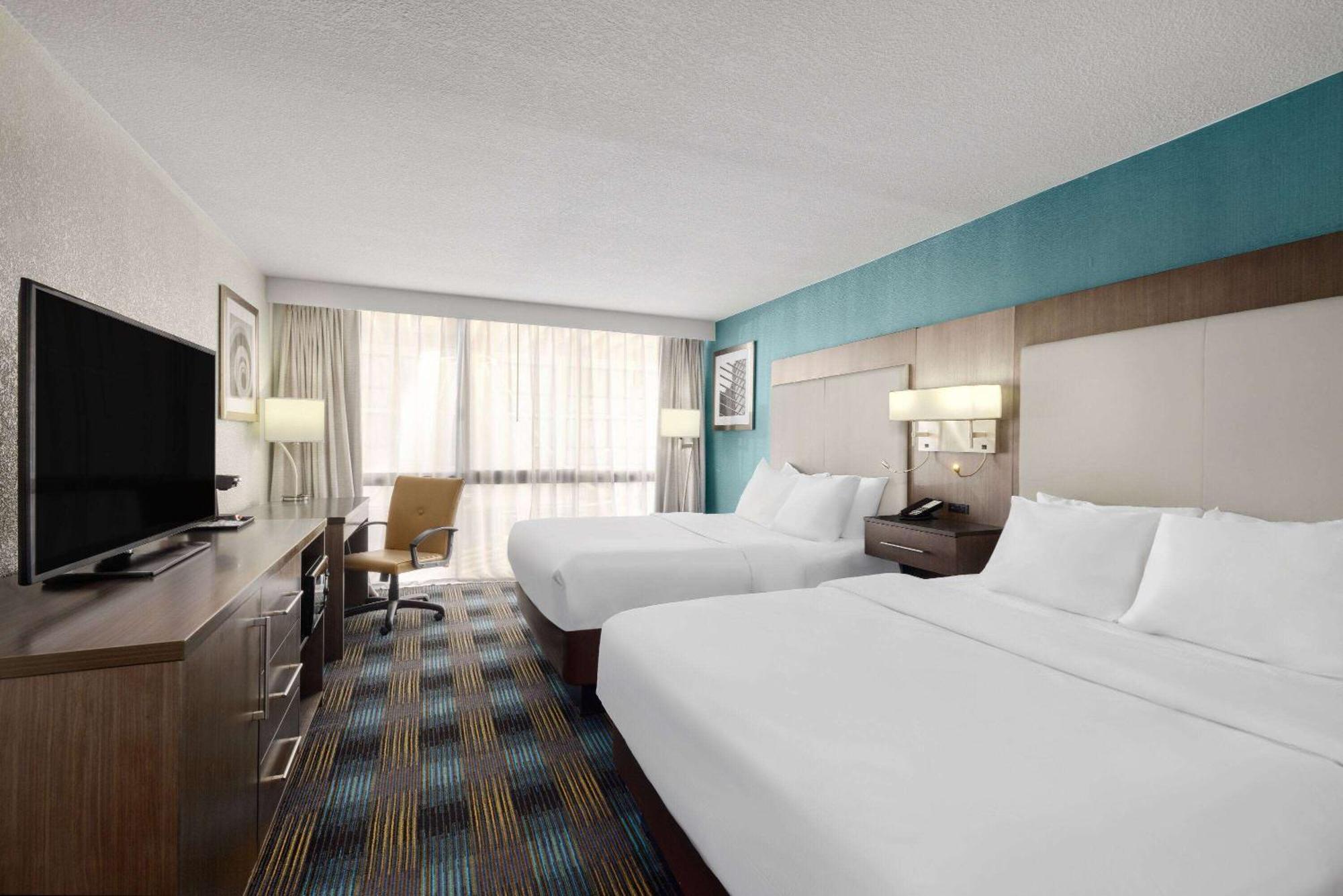 Wingate By Wyndham Kansas City Ngoại thất bức ảnh
