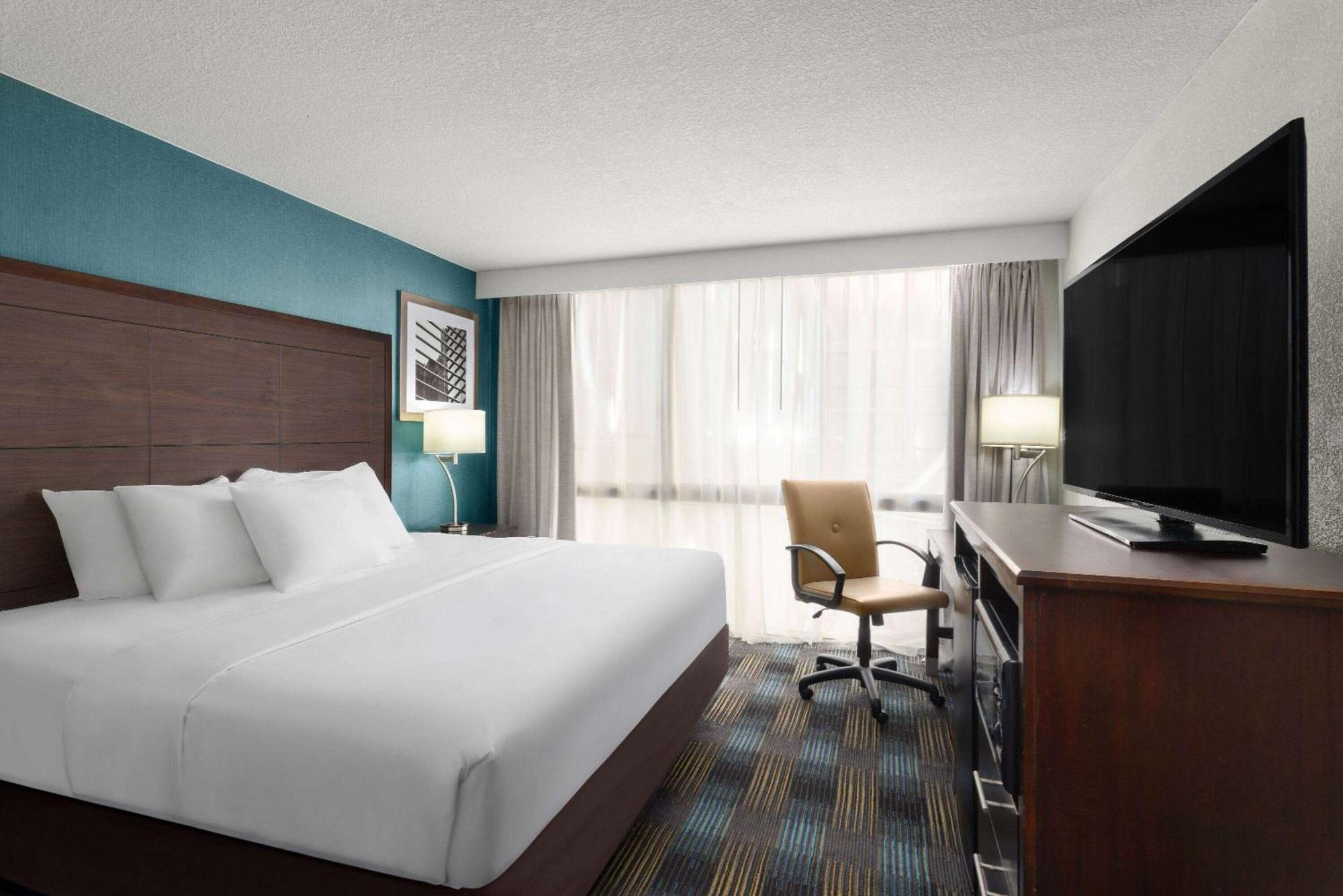 Wingate By Wyndham Kansas City Ngoại thất bức ảnh