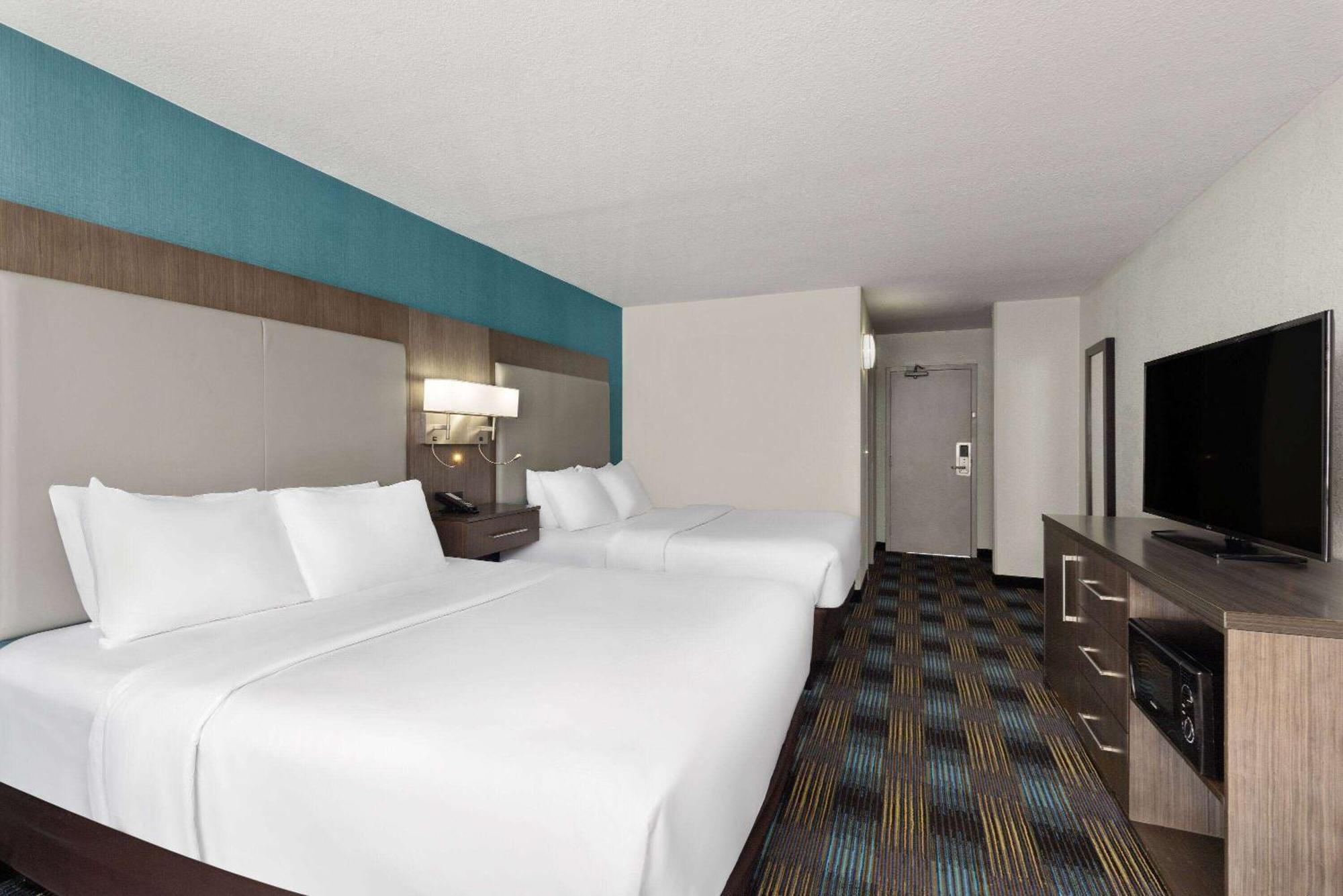 Wingate By Wyndham Kansas City Ngoại thất bức ảnh